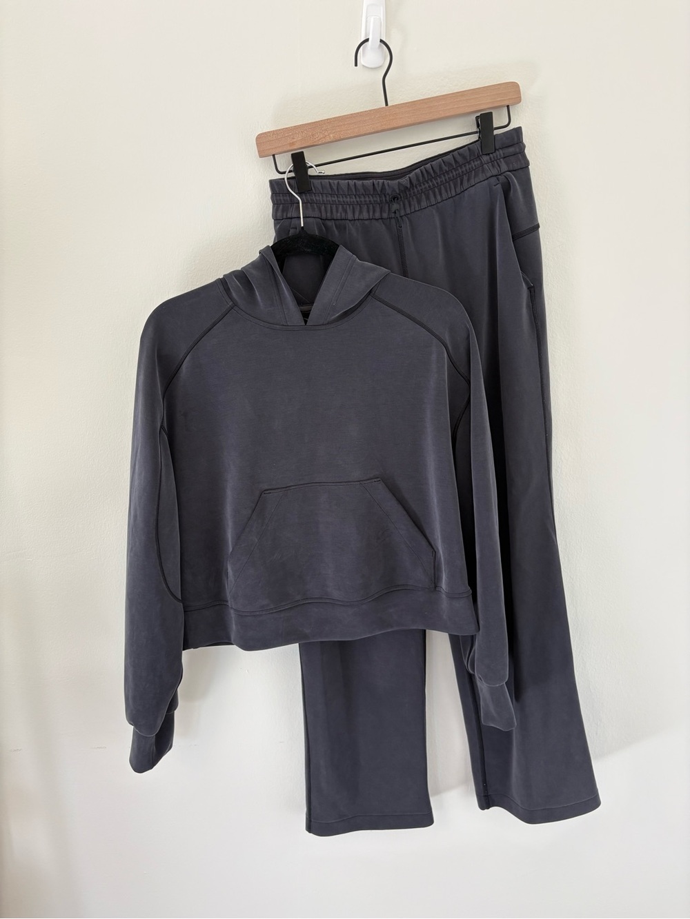 Lululemon Softstreme Charcoal set size 6